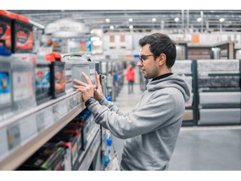 Loja de Bateria para Utilitários no Portão